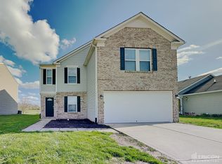 689 Loon Ln, Greenwood, IN 46143
