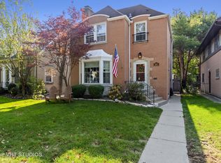 5831 N Kirby Ave, Chicago, IL 60646