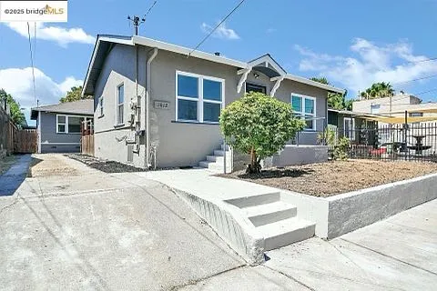 1012 G St — Photo 3