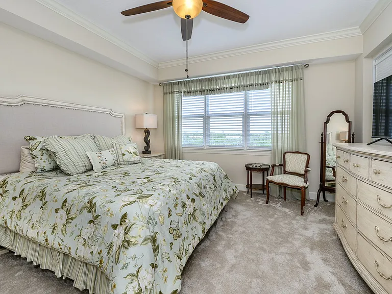8581 Amberjack Cir #303 — Photo 32