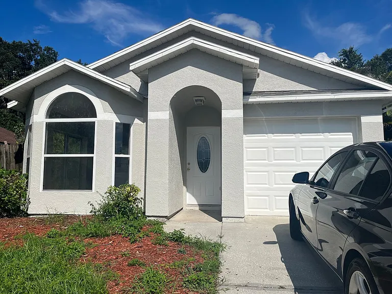 2545 Daffadil Ter — Photo 1