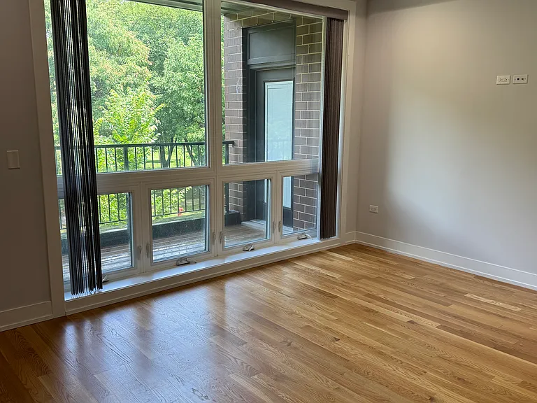6004 S Rhodes Ave #2N — Photo 10