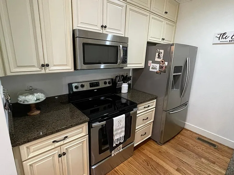 4513 Michigan Ave — Photo 9
