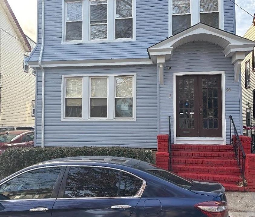 1st image of 30 Underwood St