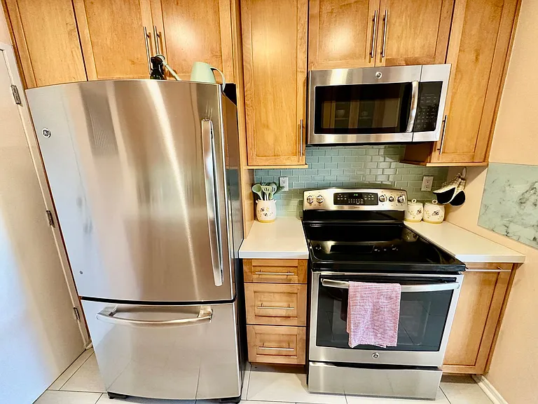 960 Larrabee St #222 — Photo 5