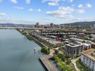 1746 NW Riverscape St, Portland, OR 97209