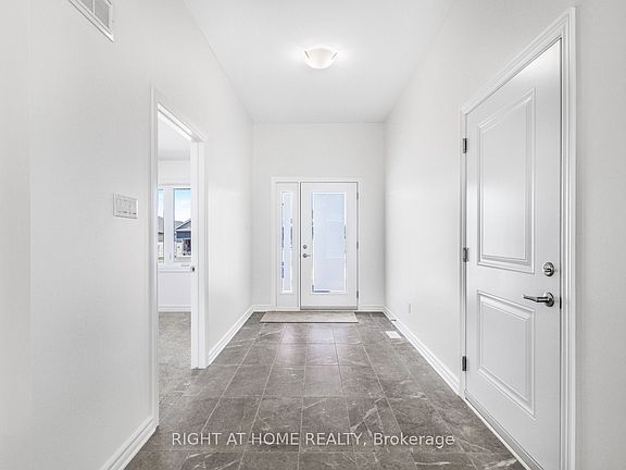 3rd image of 27 Yade Rd