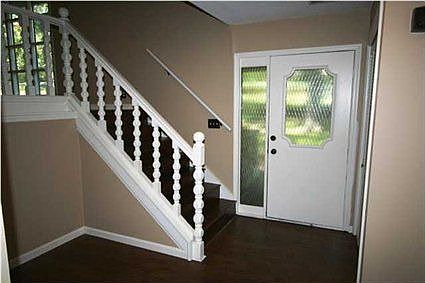 3rd image of 2411 Sharon Pl