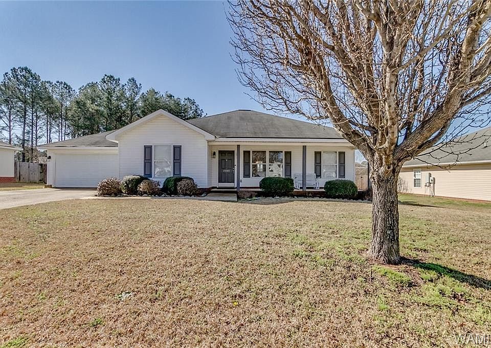 1st image of 15547 Brookstone Dr