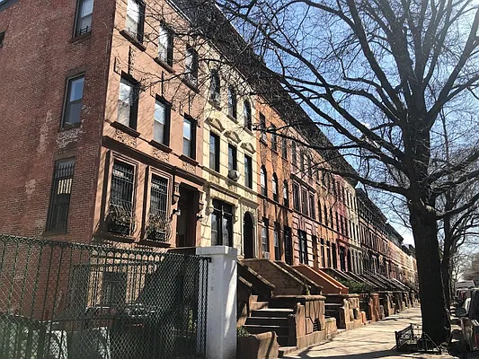 Rented by Nami New York Property LLC | media 16