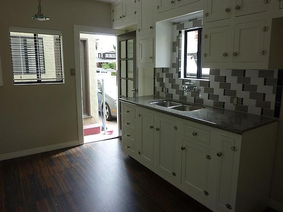 3rd image of 2956 Kalmia St #2956