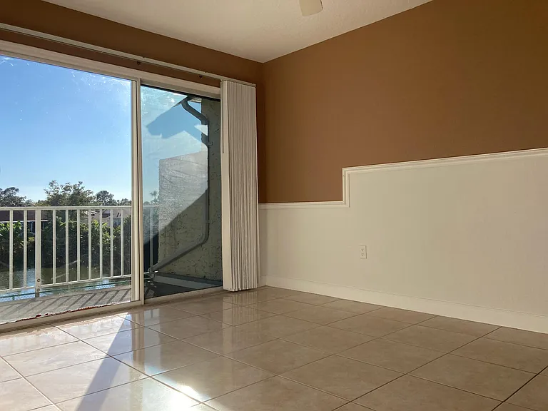 226 Dawn Ct — Photo 8