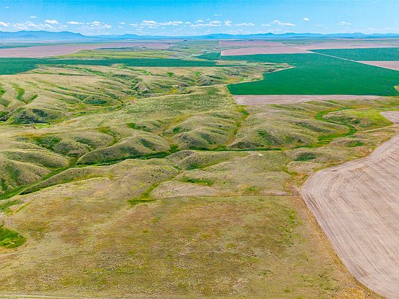 2nd image of Cherry Coulee Rd