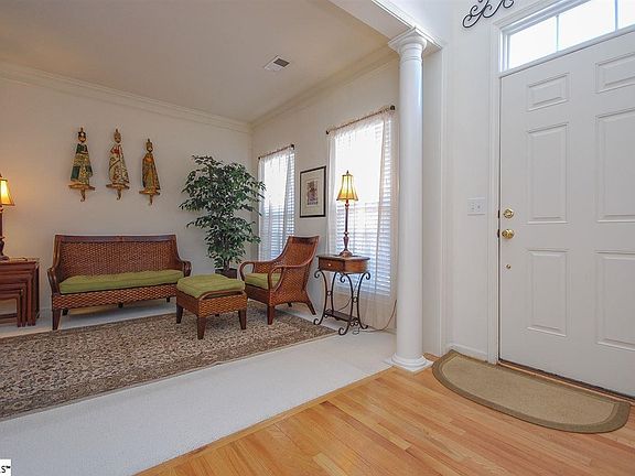 5th image of 1120 Carriage Park Cir