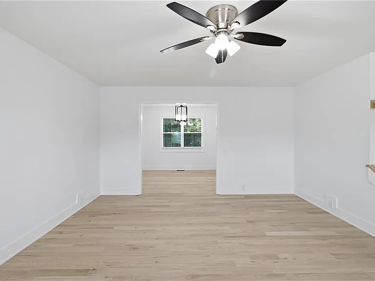 230 Pinebridge Ct — Photo 5