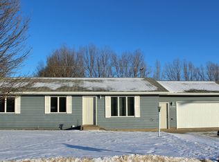2544 Belview Dr, Minot, ND 58701