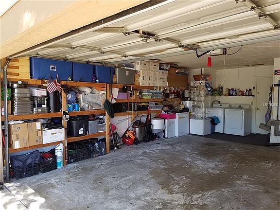 3rd image of 10410 Willowbrae Dr
