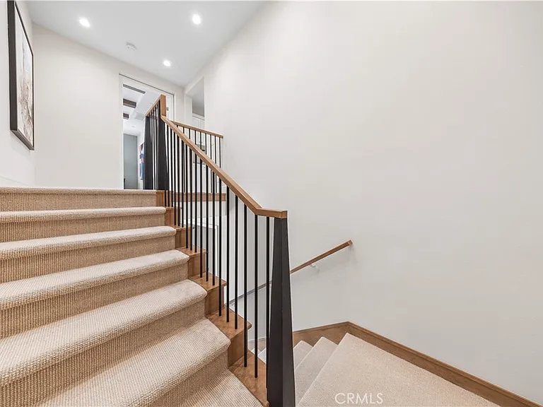 164 Villa Rdg — Photo 14