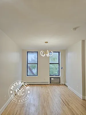 Rented by MySpaceNYC | media 44