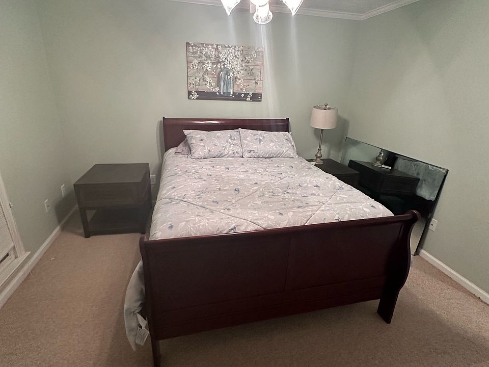 2nd image of 108 Mountain Hill Ct