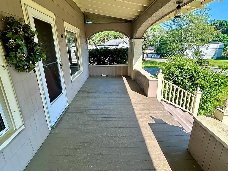 80 Western Ave — Photo 28