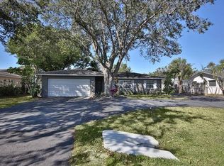 4924 Devon Cir, Naples, FL 34112