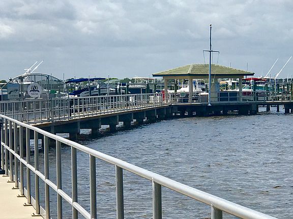 Ballantrae Marina
