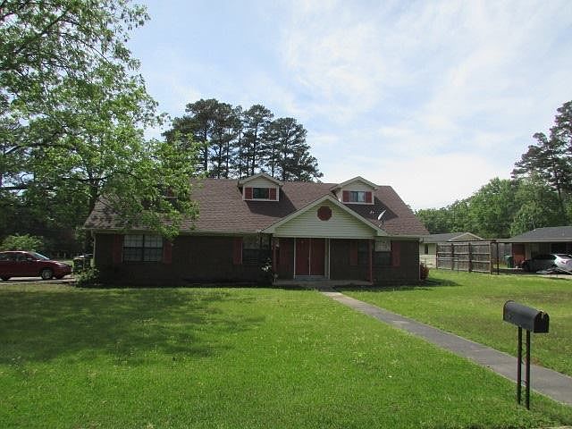 1st image of 9 Tamar Dr