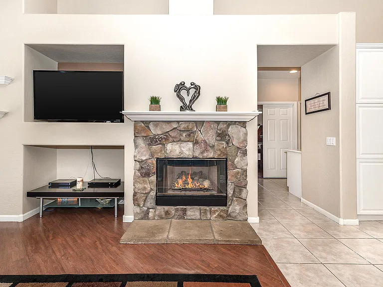 10279 E Acacia Dr — Photo 23