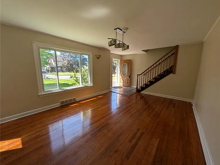 1509 Bushkill St — Photo 3