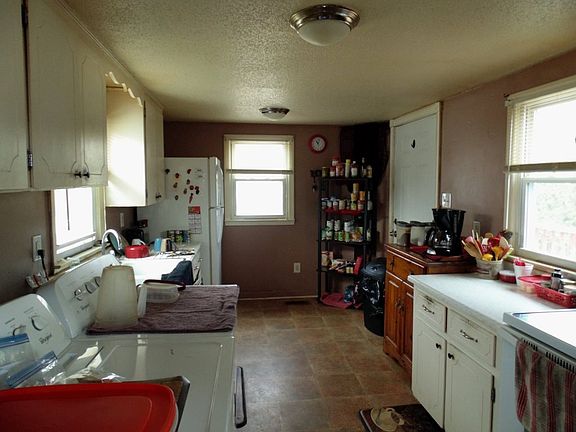 2nd image of 460 Longview Dr