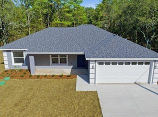 118 Bay Dr, Ocklawaha, FL 32179