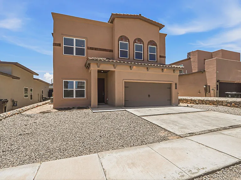 629 La Entrada Cir — Photo 3