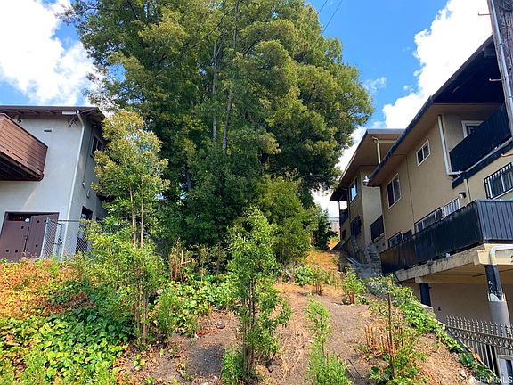 5th image of 2270 Courtland Ave