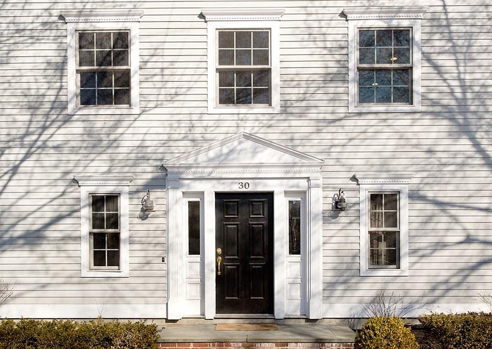 1st image of 30 Narragansett Pkwy
