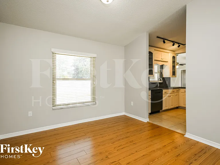 3326 Bottlebrush Ct — Photo 5