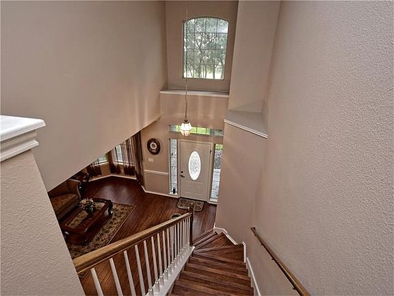 5th image of 1810 Woods Blvd