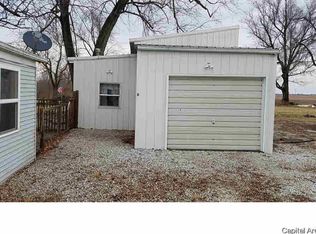 603 E State St, Palmyra, IL 62674