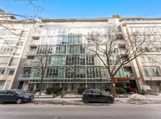 20 Stewart St #104-C01, Toronto, ON M5V 1H6