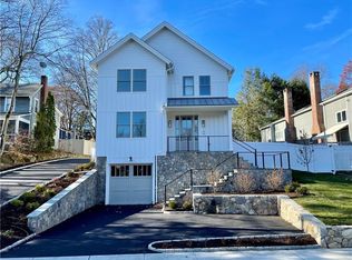 160 Forest St #4, New Canaan, CT