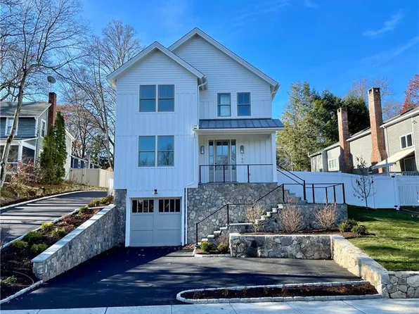 160 Forest Street #4, New Canaan, CT 06840