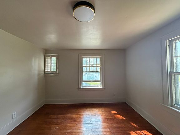 5th image of 1253 Diamond Ave