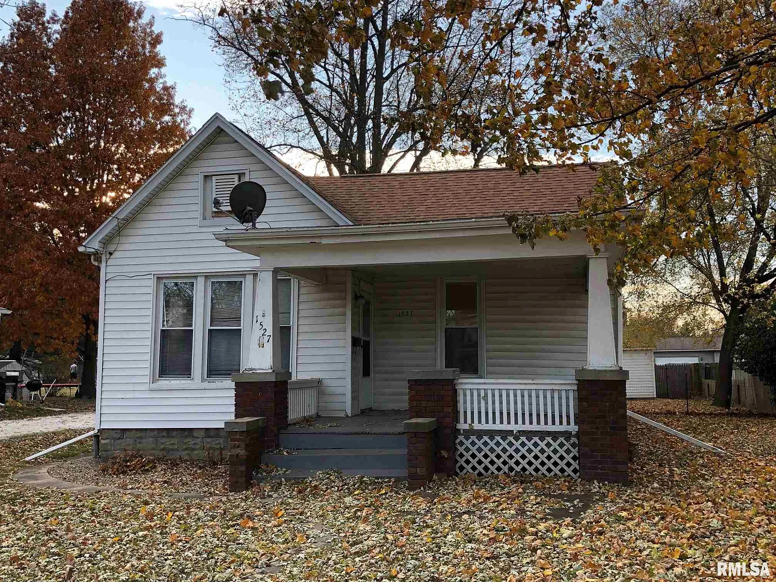 1527 S Main St photo 1