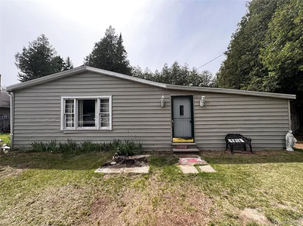 7816 3rd St, Forestville, MI 48434