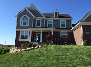 567 Red Bank Dr, White Lake, MI