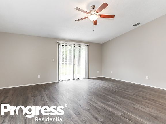 3rd image of 1339 Bear Run Blvd