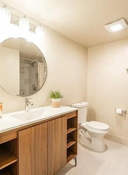 1900 Vine St #214 — Photo 9