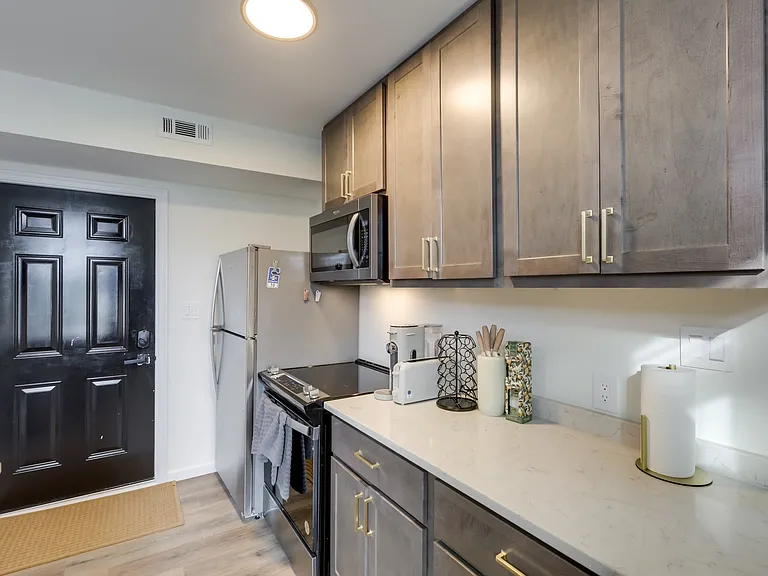 2900 Colerain Ave — Photo 26