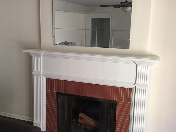 4th image of 678 Mariposa Ave