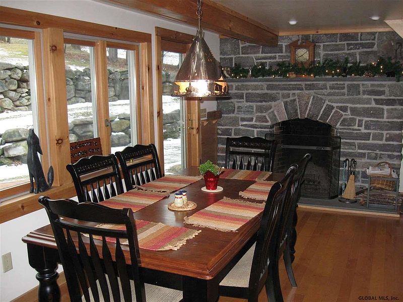 5th image of 430 GREEN HOLLOW Road